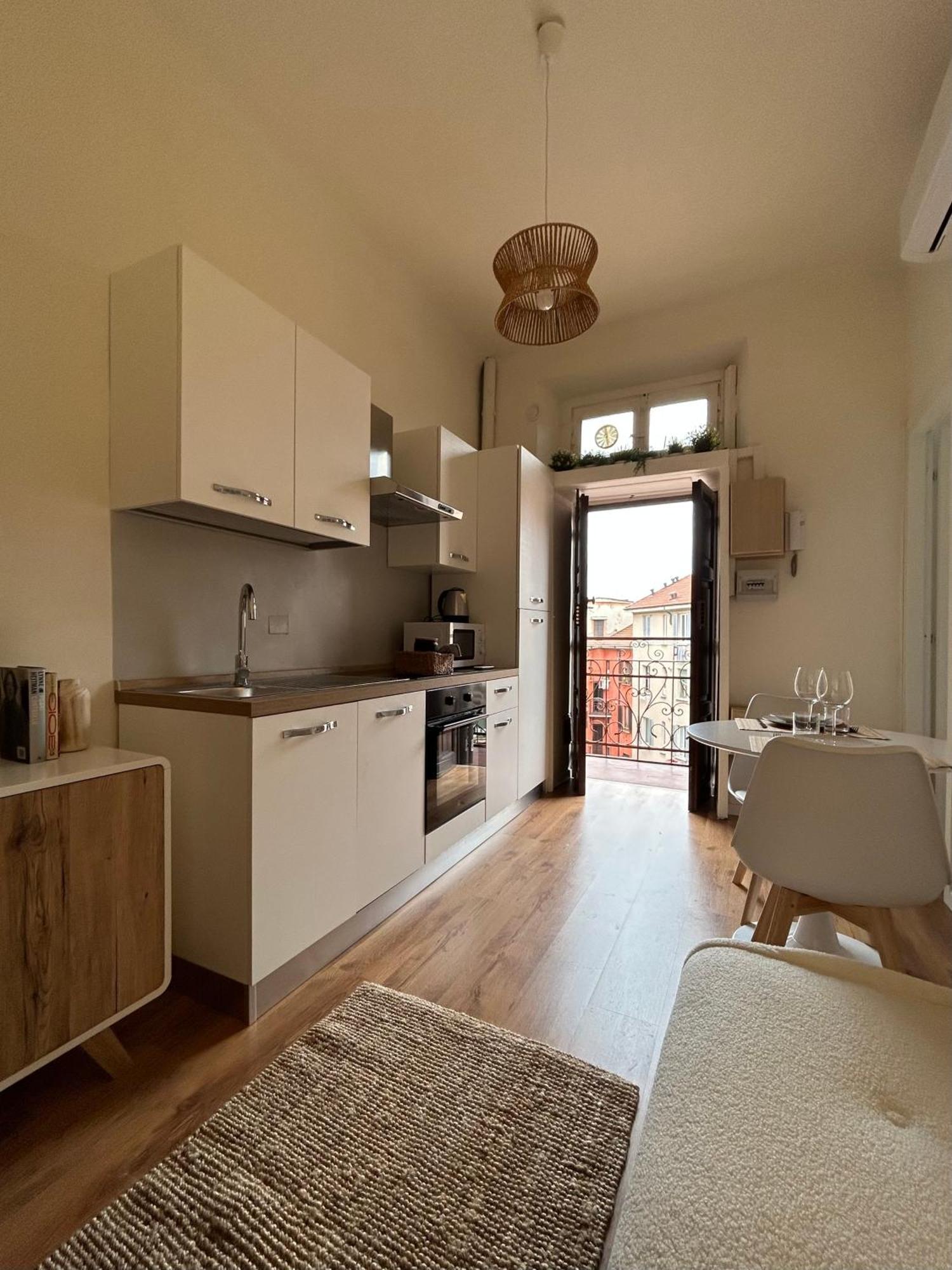 Appartement Elegante Bilocale, A Pochi Passi Dalla Metro Pasteur Milaan